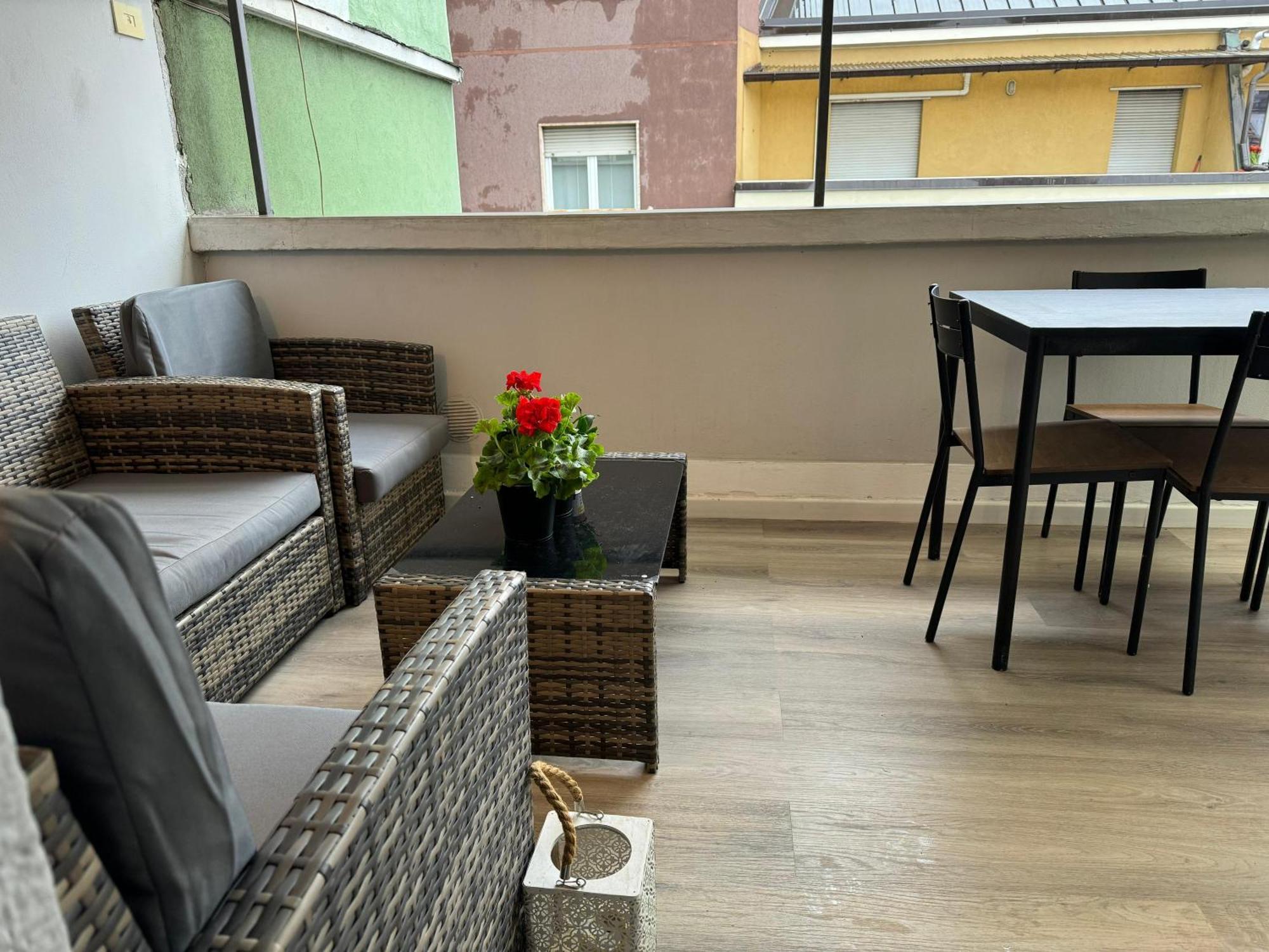 La Casa Di Tom - Homy Milano Daire Dış mekan fotoğraf